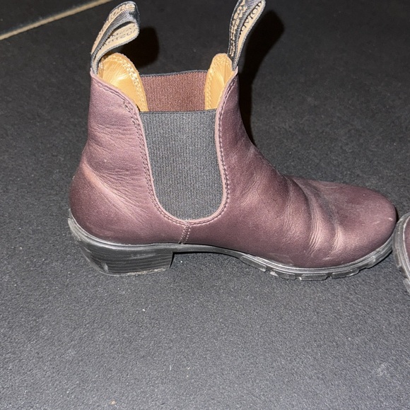 Blundstone Heeled Boots - Women's- REPOSH - Picture 6 of 8